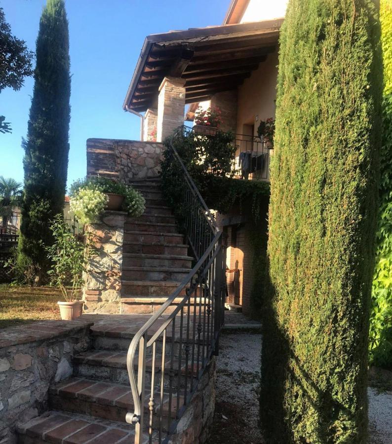 Residenza Le Querce Bilocale Villa Fossato di Vico Exterior photo