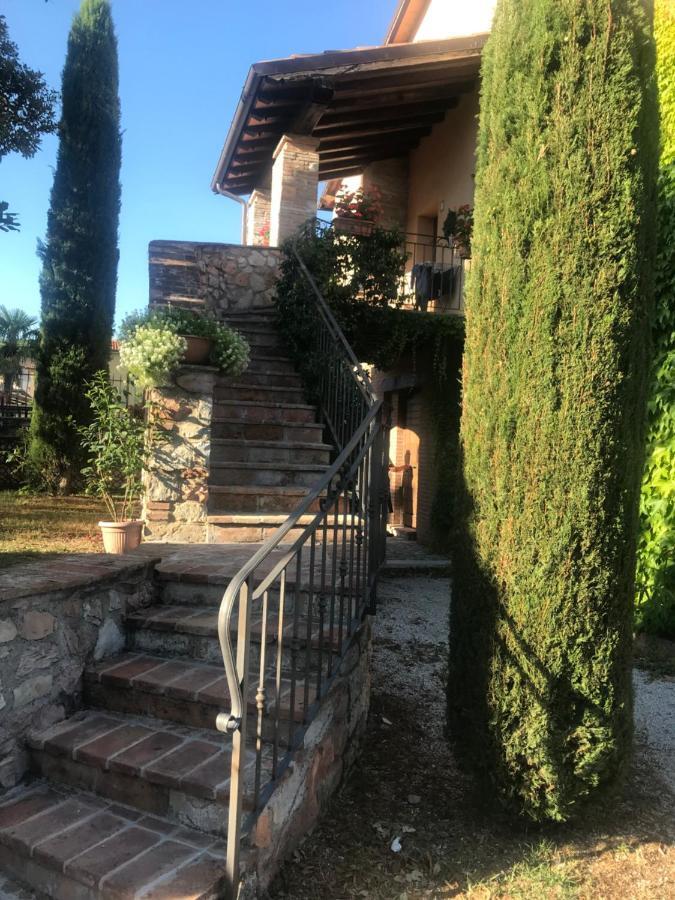 Residenza Le Querce Bilocale Villa Fossato di Vico Exterior photo